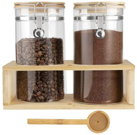 ZoeQide Lata de café hermética de 1 kg de granos de café – Recipiente para granos de café con tapa de bambú y estante de madera – Tarro de almacenamiento con cuchara para café, té y azúcar