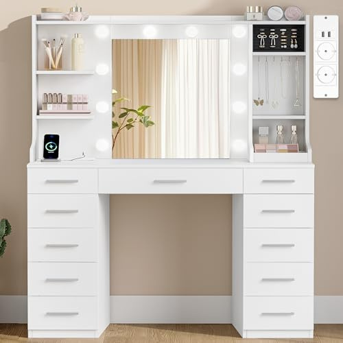 Hzuaneri stort Sminkbord med Justerbar LED-Lampa, Sminkbord med Spegel, med Uttag, 11 Lådor och 6 Smyckeskrokar, Inkluderar Ringförvaring, Lämplig för Sovrum, Vardagsrum, vit DT43303XEU | Omklädningsbord med flera uttag, 11 lådor och 6 halsbandskrok, förvaring för ringar, modern, DT43303XEU