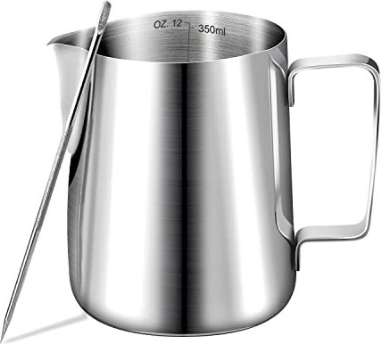 Brocca per latte, 350 ml, in acciaio inox, con penna decorativa, bricco per latte, caffè, cappuccino, latte, barista, brocca a vapore (argento)