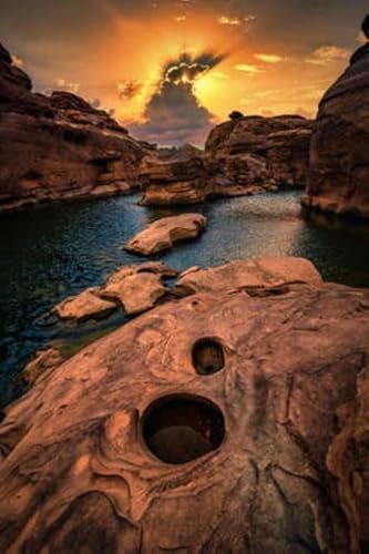 Acryl-Bild 50 x 80 cm: Landschaft des Sonnenuntergangs bei Sam Phan Bok in Ubonratchathani, unsichtbar in Thailand. Der Grand Canyon von Thailand. (156177213)