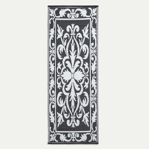 HOMESCAPES Alfombra de exterior negra y gris para jardín, patio o balcón, 100% plástico reciclado, 198 x 73 cm, ligera, impermeable, diseño damasco, para uso en interiores y exteriores