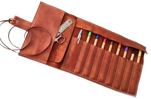 Leder Stifterolle BUFALO | Mäppchen aus Leder | Farbe: Braun, Cognac | Rollmäppchen | Stiftemappe | Handmade by Manufactica®