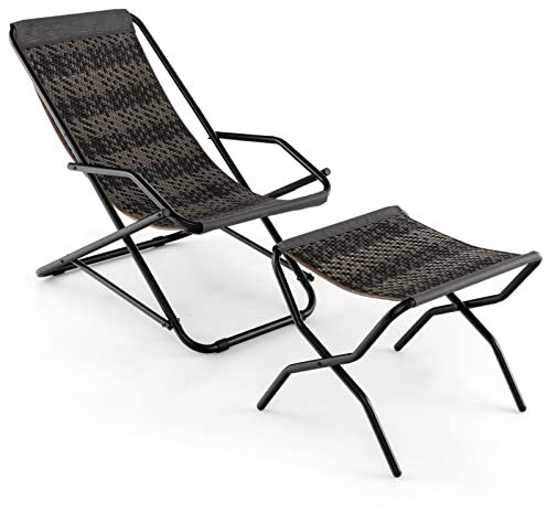 COSTWAY Liegestuhl mit Klapphocker, Rattan Strandliege mit sanfter Schaukelbewegung, Armlehnen & Metallrahmen, tragbarer Klappliegestuhl für Garten, Strand, Hinterhof