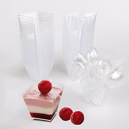 Yisscen 50 Stück Desserttasse mit Löffeln, 60ML Dessertschalen Set, DIY Plastik Dessertbecher,Wiederverwendbar Trapezoid Becher für Zuhause, Desserts,Picknick, Party, Spülmaschine