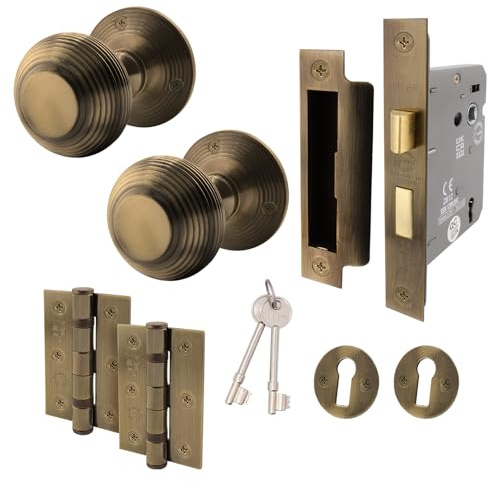 EAI Beehive Key Lock Door Knob Set Antique Brass | 1 Pair of Reeded Mortice Knobs (55mm), Sash Lock (80mm) & Hinges (76mm) for Internal Doors