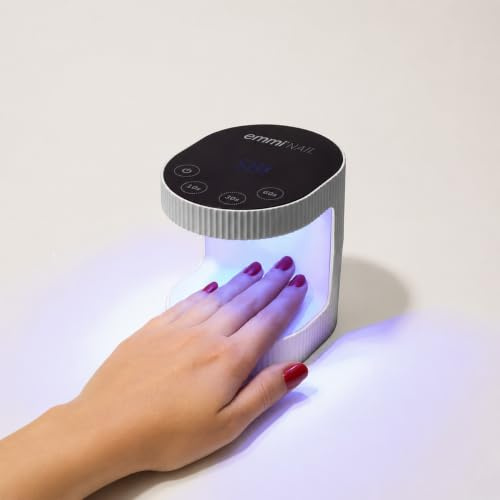 Emmi-Nail SHINE Mini UV Lampe für Nägel in Weiß I Kabellose Nagellampe mit Akku & Startsensor I UV Lampe für Gelnägel klein I LED Lichthärtungsgerät mit Display & Timerfunktion I Kompakt & mobil