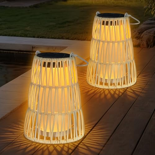 Lot de 2 Lampe Solaire Exterieur Jardin, IP65 Étanche Lanterne Solaire Exterieur, Tissage Artisanal Rotin Lumiere Solaire Exterieur,Suspendre/Perchées pour Terrasse Balcon Table Cour Jardin Decorative