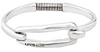 UNO de 50 - Pulsera Rígida Plata de Ley o Bañada En Oro De 18K Que Presenta Un Original Cierre En Forma De Eslabón