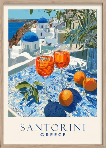 STYLER Bild Santorini 50 x 70 cm mit Holzrahmen – Griechenland Küstenmotiv mit Aperol Gläsern und Orangen – Mediterranes Sommer Wandbild Terra Verde Kollektion