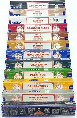 Lot d'encens Satya PREMIUM - 12 paquets - 144 bâtonnets à brûler (Aura Cleansing, Benjoin, Camphre, Sang de Dragon, Musc, Myrrhe, Nag Champa, Palo Santo, Patchouli, Santal, Sauge Blanche, Super Hit)