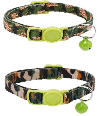 AIITLE 2er-Packung abreißbare Katzenhalsbänder mit abnehmbarem Glöckchen, verstellbar für Kätzchen und erwachsene Katzen – stilvolle Aufdrucke für Geburtstage, Weihnachten und Outdoor-Abenteuer (Grün)