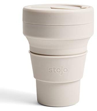 STOJO Faltbarer Kaffeebecher für unterwegs, 355 ml, wiederverwendbarer und faltbarer Silikon-Reisebecher mit Deckel, tragbar, Taschenformat, spülmaschinenfest, Haferbeige