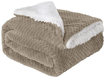 IlGruppone Coperta Plaid in Pile Sherpa Invernale, Morbida e Calda,440 Gr/Mq Coperta Pelosa Tinta Unita Con Lavorazione Divano in Finta Pelliccia - Beige - Matrimoniale 200x230