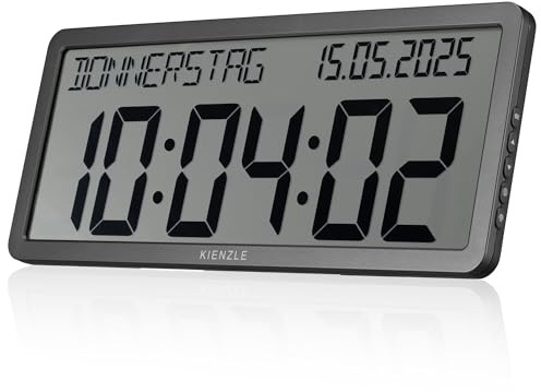 Kienzle Funkwanduhr mit Datum großem LCD Display Anthrazit 36,5 cm | DCF Zeitsynchronisation, Zeitzonen Einstellung, LCD 33,9 x 12,4 cm, Standfuß und Aufhängeösen, 4 AA Batterien enthalten