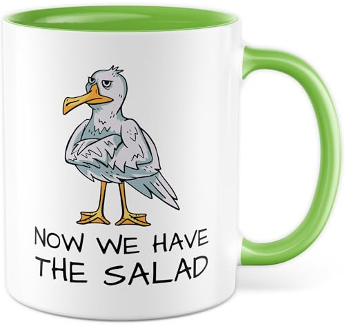 Witzige Tasse mit Spruch Denglisch - Now we have the Salad - Kaffeetasse 330ml aus Keramik - Humor Sprichwort Ironie Geschenkidee Kaffee-Becher