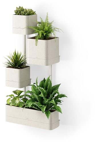 Umbra Cubiko Wandpflanzgefäß – dekoratives Wandregal mit 4 Pflanztöpfen, vertikaler Pflanzenhalter für Indoor & Outdoor, recycelter Kunststoff, Sand