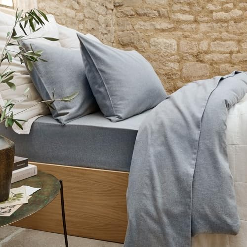 Christy Brushed Cotton Double Fitted Sheet | Warm Breathable Winter Bedding | 100% Brushed Cotton Flannel Bed Linen | Super Soft and Silky Finish | Silver Grey