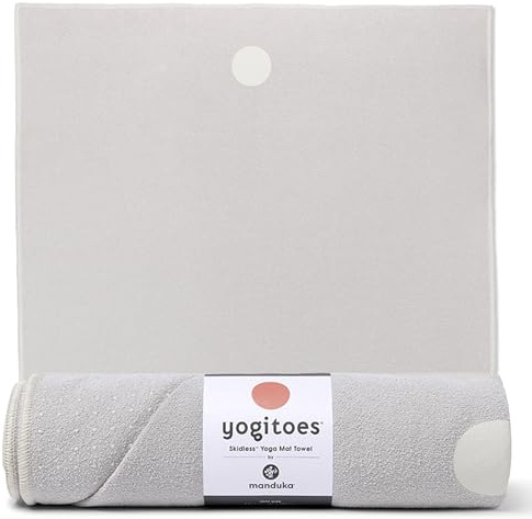 Manduka Yogitoes Yoga-Handtuch für Matte, rutschfest und schnell trocknend, für Hot Yoga, mit Gummiunterseite, Griffpunkte, 180 cm lang, dünn und leicht