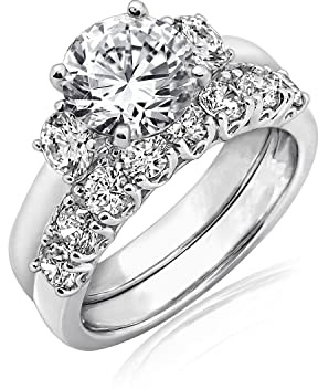 Amazon Essentials Sterling Silver Platinum Plated, Infinite Elements, Cubic Zirconia, Three Stone Ring with Matching Wedding Band, Size 7