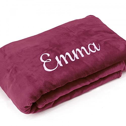 Deitert Kuscheldecke XXL mit Namen oder Wunschtext Bestickt - extra große 240x220 cm gemütliche Sofadecke Wohndecke, weiches Fleece, personalisiertes Geschenk für Männer und Frauen - Bordeaux