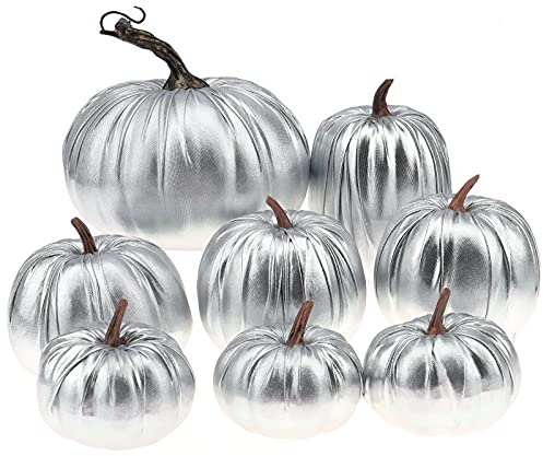 Gresorth 8 Stück Kunststoff Silber Leder Kürbisse Künstlicher Kürbis Dekor | Verschiedene Größen, silberfarbenes Kunstmaterial, Kürbis Herbst Ernte Gemüse, realistisch Halloween Dekoration Tisch