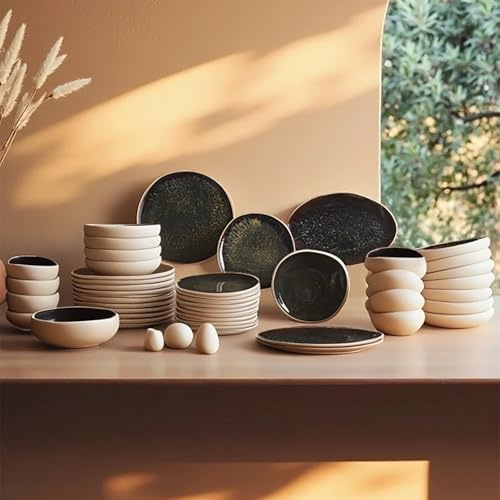 Karaca Earth Collection Galactic 55-tlg Steingut-Geschirrset für 12 Personen, Mehrfarbige Teller Set, Spülmaschinen Geschirr Set, Tafelservice mit Reaktivglasur, Weiß