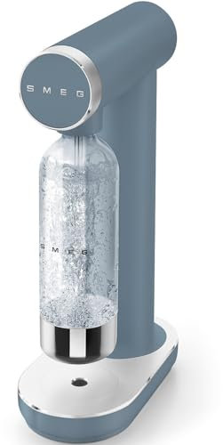 Smeg SKC01SBM Máquina de refrescos, pies antideslizantes, diseño que ahorra espacio, 800 ml, azul tormenta