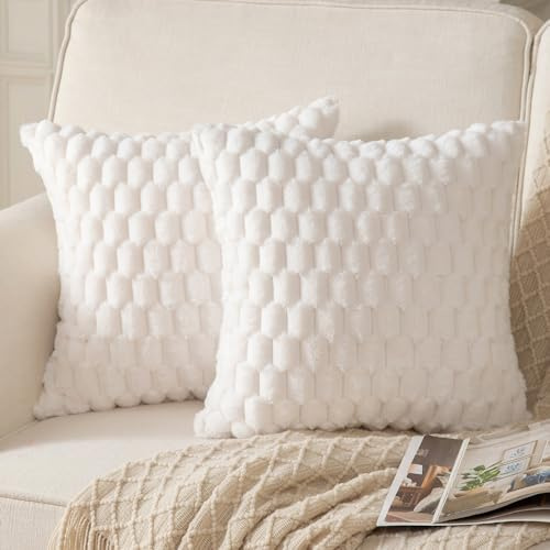 Mandioo 2er Set Cremeweiß superweichen dekorative Plüsch Kissenbezug Kissenbezüge 50 x 50 cm Wollsamt Dekokissenbezüge Kissenhülle Sofakissen Dekokissen flauschig für Couch Sofa Bett Wohnzimmer