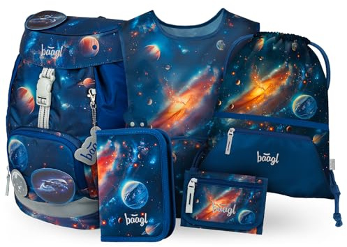 Baagl Schulranzen Jungen Set 5 Teilig Airy 1. Klasse 16,5 l - Weltraum | Ergonomischer Schulrucksack und Grundschule Ranzen als Schultasche bieten ein Federmäppchen, Brustbeutel sowie Schürze.