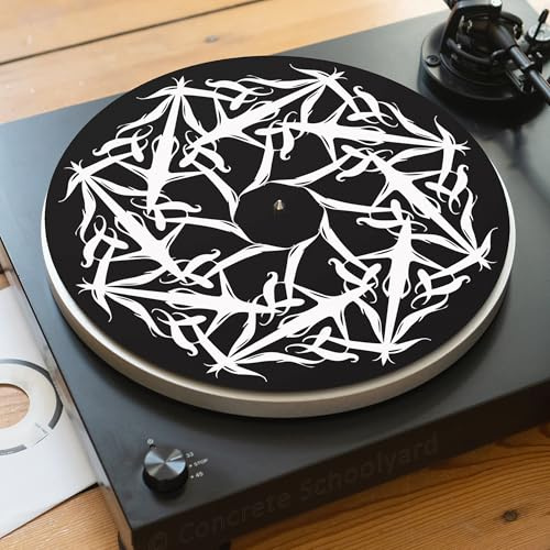 Geometrisch Gotik Muster Slipmat für Plattenspieler | Weich Hochwertiger Filz Turntable Matte | Schwarz & Weiß Spirale Plattentellerauflage Produziert in Berlin | Concrete Schoolyard (Gotischer Dunst)