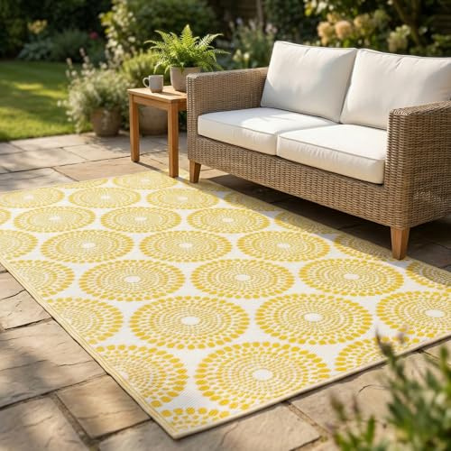 FAB HAB Alfombra de Exterior - Impermeable Resistente a la Decoloración Sin Arrugas - Plástico Reciclado - Medallón Floral - Patio Cubierta Porche Balcón Lavadero - Rio - Amarillo - 120 cm x 180 cm