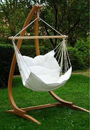 Lola Mammut Hängesesselgestell aus Lärchenholz FSC max. 130 kg belastbar mit Hawaii Sofa Royal Deluxe weiß gesteppt wetterfest Spreizstab 120 cm