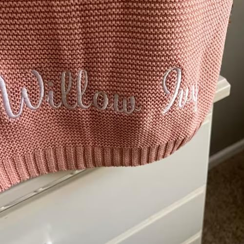 Gestickter Name Baby Decke Baby Bad Kinderwagen Decke Neugeborenes Baby Geschenk Personalisierte Weiche Atmungsaktive Baumwolle Gestrickte Decke (Flesh,Embroidered Name)