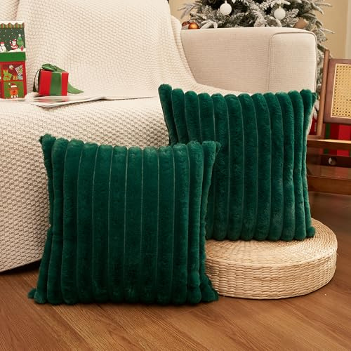 ORANIFUL Dunkelgrün 50x50 Fell Kissenbezüge Weihnachten Set 2-teilig Kuschelkissen Flauschig Kissenhülle Streifen Design Kissen Hülle für Sofa Couch Bett Weicher Fake Fur Bezug Moderne Dekokissen