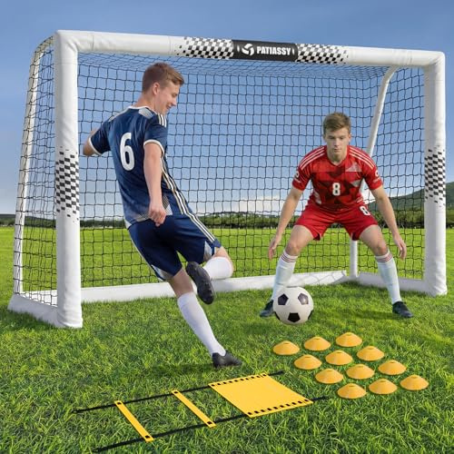 Fußballtor für den Garten, 240 x 160 cm, robustes Fußballnetz mit sicherheitsgepolsterten Metallpfosten, langlebiges Tor mit Trainingsset (Leiter und 12 Hütchen) für Kinder, Jugendliche und Erwachsene