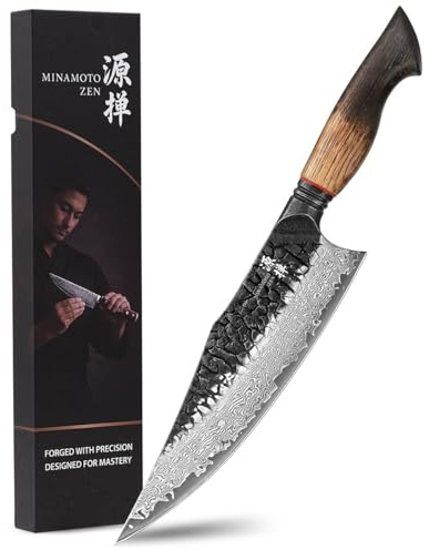 Minamoto Zen® OKAMI Damast Chefmesser – 21,9 cm Klingenlänge – 67-lagiger Damaststahl mit VG10 Kern – Japanische Messerkunst – Hammerschlag-Finish – Eichenholzgriff