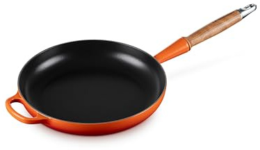 LE CREUSET Signature gusseiserne Bratpfanne mit Holzgriff 24 cm Ofenrot, 20258240900422