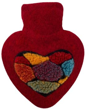 Hugo Frosch Herz-Wärmflasche 1,0 l mit Strickbezug Pompon Filzoptik | Große herzförmige Bettflasche Made in Germany, auslaufsicher & langlebig, mit weichem Überzug, abnehmbar & waschbar