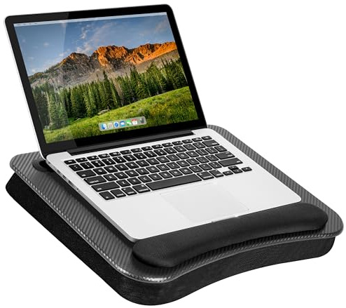 LAPGEAR Schoßschreibtisch aus Memory-Schaum mit Handgelenkauflage und Medien-Schlitz, mittelgroß, Schwarz, Carbon, passend für Laptops bis zu 39,6 cm (15,6 Zoll) und die meisten Tablet-Geräte, Stil