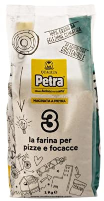 Petra Petra N. 3 - Farina Bianca di Grano Tenero di Tipo 1, per Pizza in Teglia e Pizza alla Pala, Grissini e Crackers; Macinata a Pietra- 1 kg