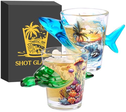 Lot de 2 Verres à Shot en Verre Tortue et Requin, Série Océan Verres à Liqueur, 50 ml avec Coffret Cadeau, pour Whisky, Brandy, Vodka, Tequila et Dessert, Cadeau de Anniversaire, Mariage, Vert et Bleu