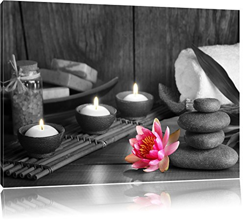 Pixxprint Kerzen mit Seerose und Zen Steinen B&W, Größe: 80x60cm, Leinwandbild, fertig gespannt, Wandbild, Dekoration, Kunstdruck, kein Poster