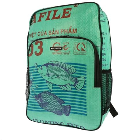More Than Hip - Laptop-Rucksack 15,6-Zoll aus recycelten Fischfuttersäcken – Wasserbeständig, leicht & geräumig mit Laptopfach – Nachhaltig & Fair produziert - Trong Fisch grün-30 x 40 x 12 cm