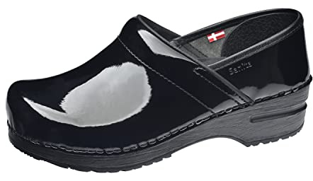 Sanita Professional Patent Closed Clog | Original Handmade Flexible Leather Clog for Women | Maximum stability | Anatomical shaped footbed with soft foam | Shock absorbing heel | Black | 41