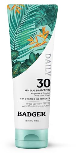 Badger Mineral Daily Sunscreen with Zinc Oxide, SPF 30, Lightweight & Easy to Apply w/No White Cast, Moisturizing Organic Sunscreen, Reef Safe, Vegan, Unscented, 4 fl oz