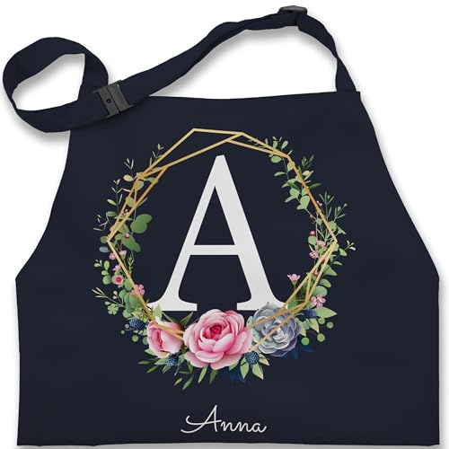 Geschenk mit Namen personalisiert by Shirtracer - Kinderschürze Schürze Kinder Jungen - Weihnachten Name Anfangsbuchstabe - Personalisierte Geschenke Frauen I Geschenkideen Mädchen mit Namen I