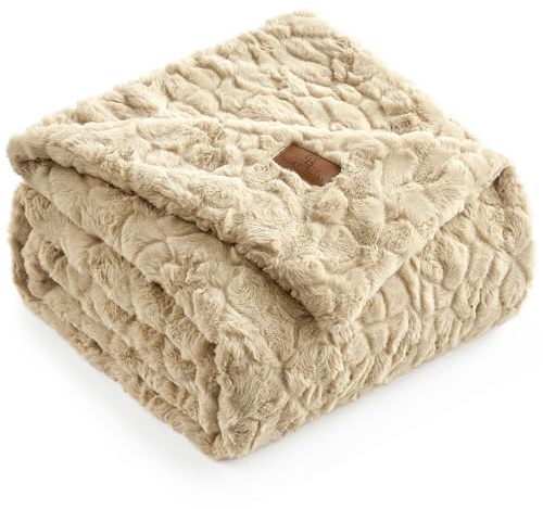Cozy Bliss Faux Fur Throw Blanket for Couch, Fuzzy Soft Plush Thick Warm Fluffy Reversible Wave Textured Blanket for Sofa Bedroom Living Room, 55 * 70 Inches Khaki