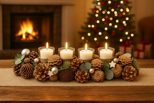KAMACA Adventskranz länglich mit 4 Glas-Teelichthaltern Weihnachtsdeko mit Tannenzapfen Sternen & Kugeln Stilvolle Tisch und Sideboard- Dekoration für Ihr Zuhause Advent (Adventsgesteck 45x15 cm)