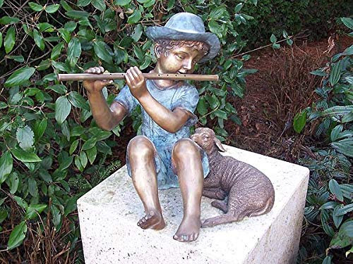 Thermobrass Bronzeskulptur Junge mit Flöte und einem Lamm grün-braun Gartendekoration - 40x38x36 cm