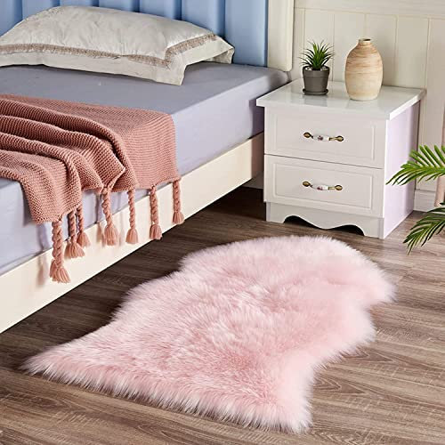 HEQUN Faux Fur Rug, Fluffy Rug, Shaggy Rugs,Faux Sheepskin Rugs Floor Carpet for Bedrooms Living Room Kids Rooms Decor (Pink, 75 X 120 CM irregular)